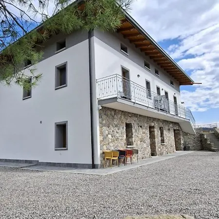 Bed & Breakfast Vie D'alt Wine And